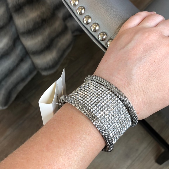 Jewelry - New sparkly and metal cuff